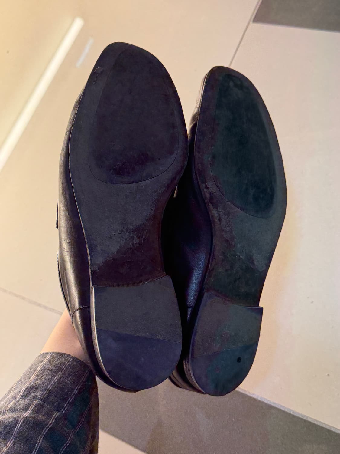 구찌 남성로퍼 블랙 8사이즈 상품이미지5