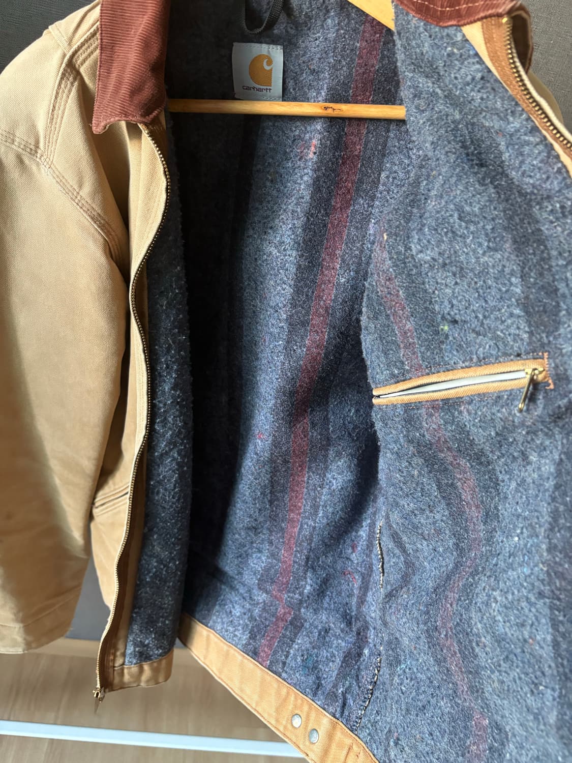 칼하트 디트로이트자켓 베이지 S 상품이미지3