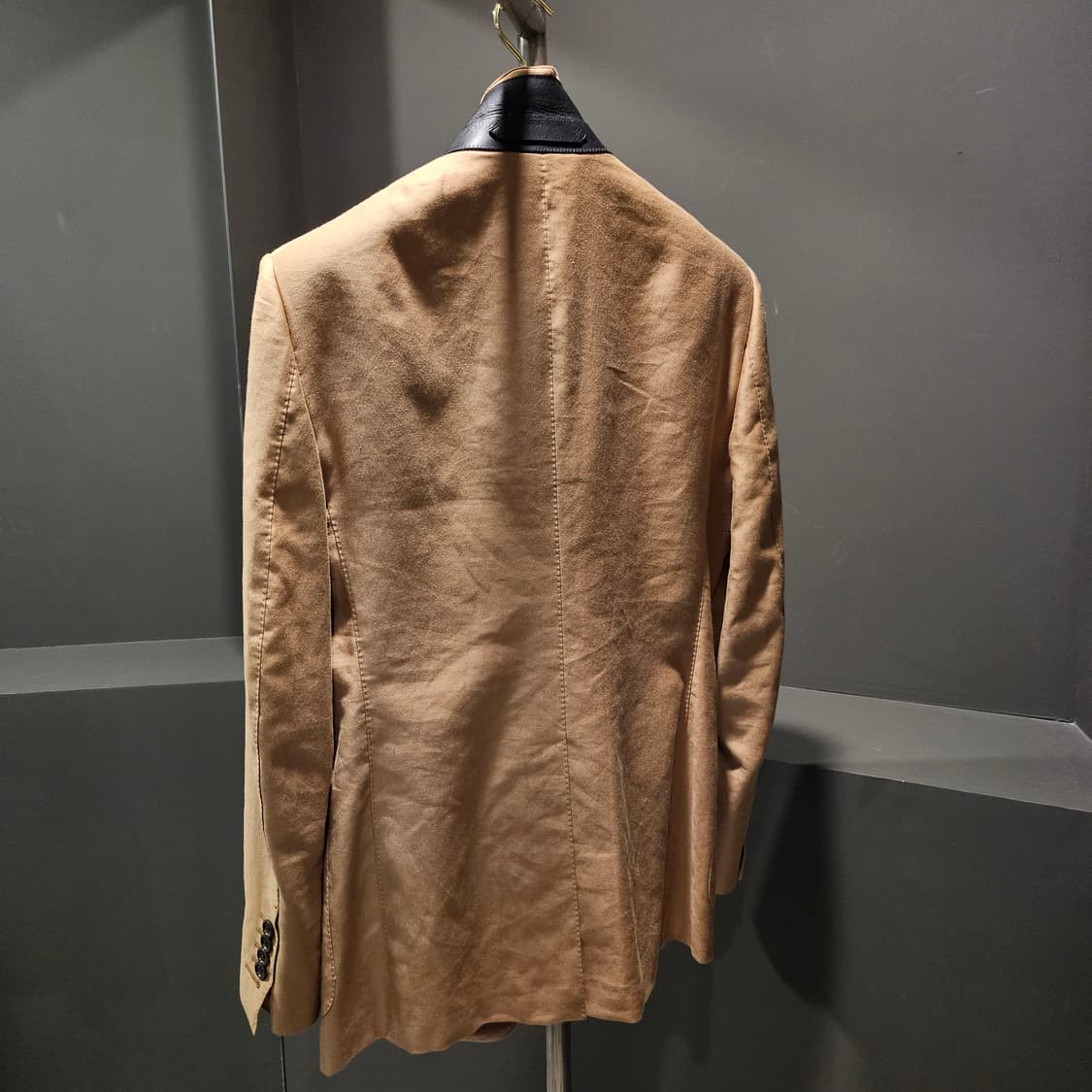 톰포드 레더 트리밍 아티쿠스 헤링턴 블레이저 상품이미지4