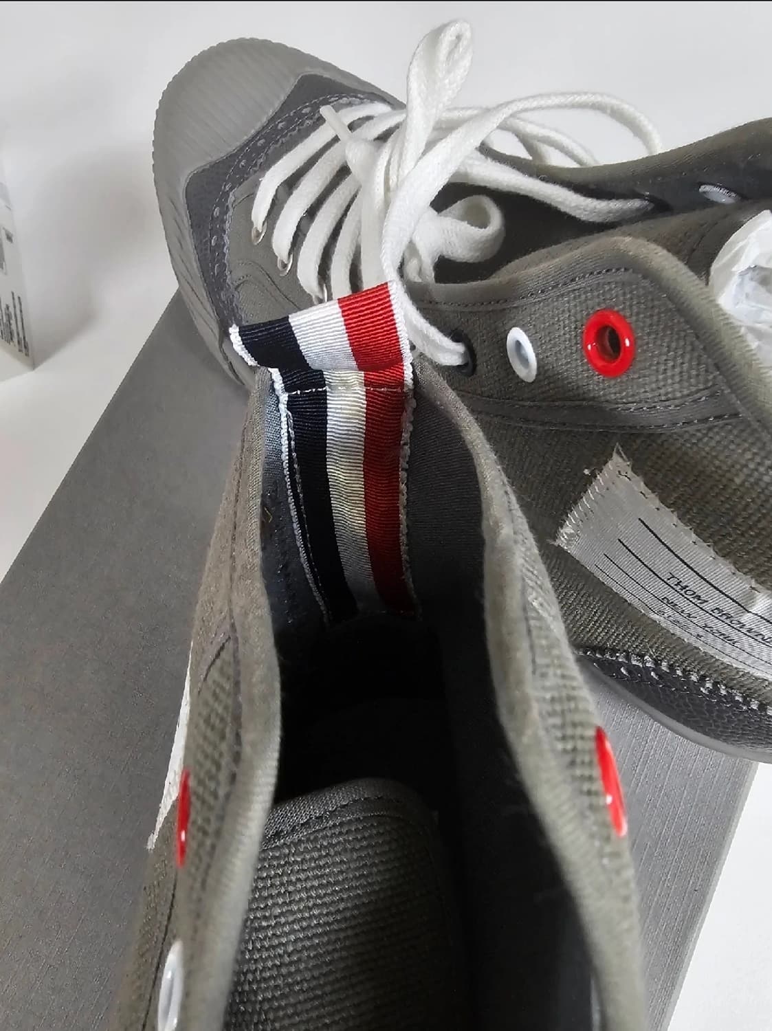 톰브라운 브로그 하이탑 스니커즈(8/265/새상품급) 상품이미지6