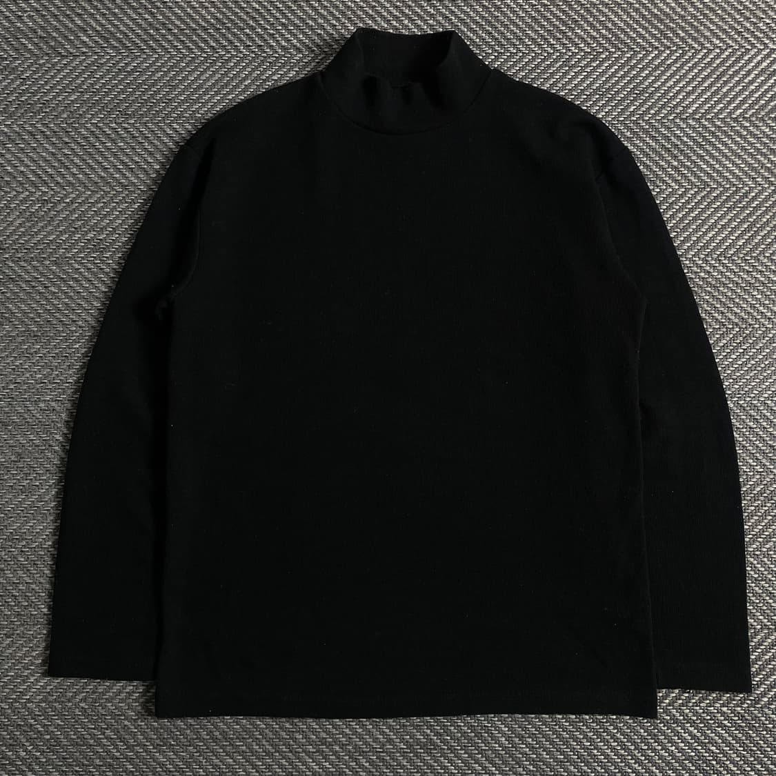 피앤콤마 머슬핏 미니멀 니트 블랙o 3646 상품이미지1