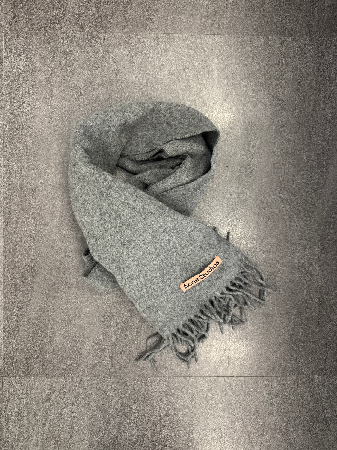 아크네스튜디오 울 프린지 스카프 상품이미지1