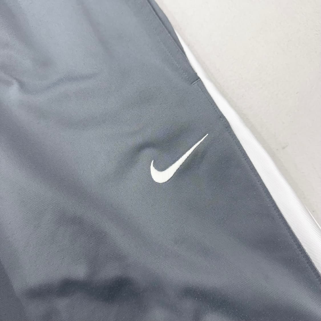 나이키 00s 스우시 올드스쿨 와이드 트랙팬츠 상품이미지3