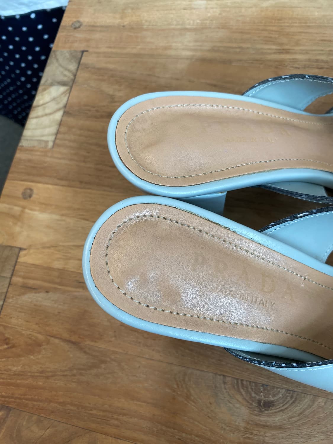 프라다 그레이 뮬 235-240 상품이미지6