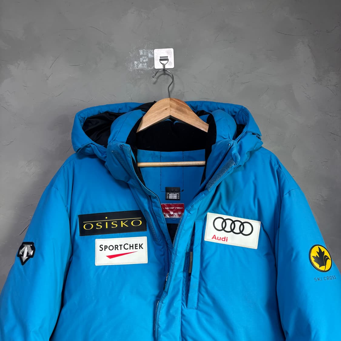 데상트 아우디 스위스 스키팀 덕다운 패딩  상품이미지2