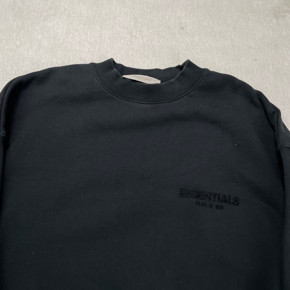 100 피오갓 에센셜 백로고 맨투맨 상품이미지2