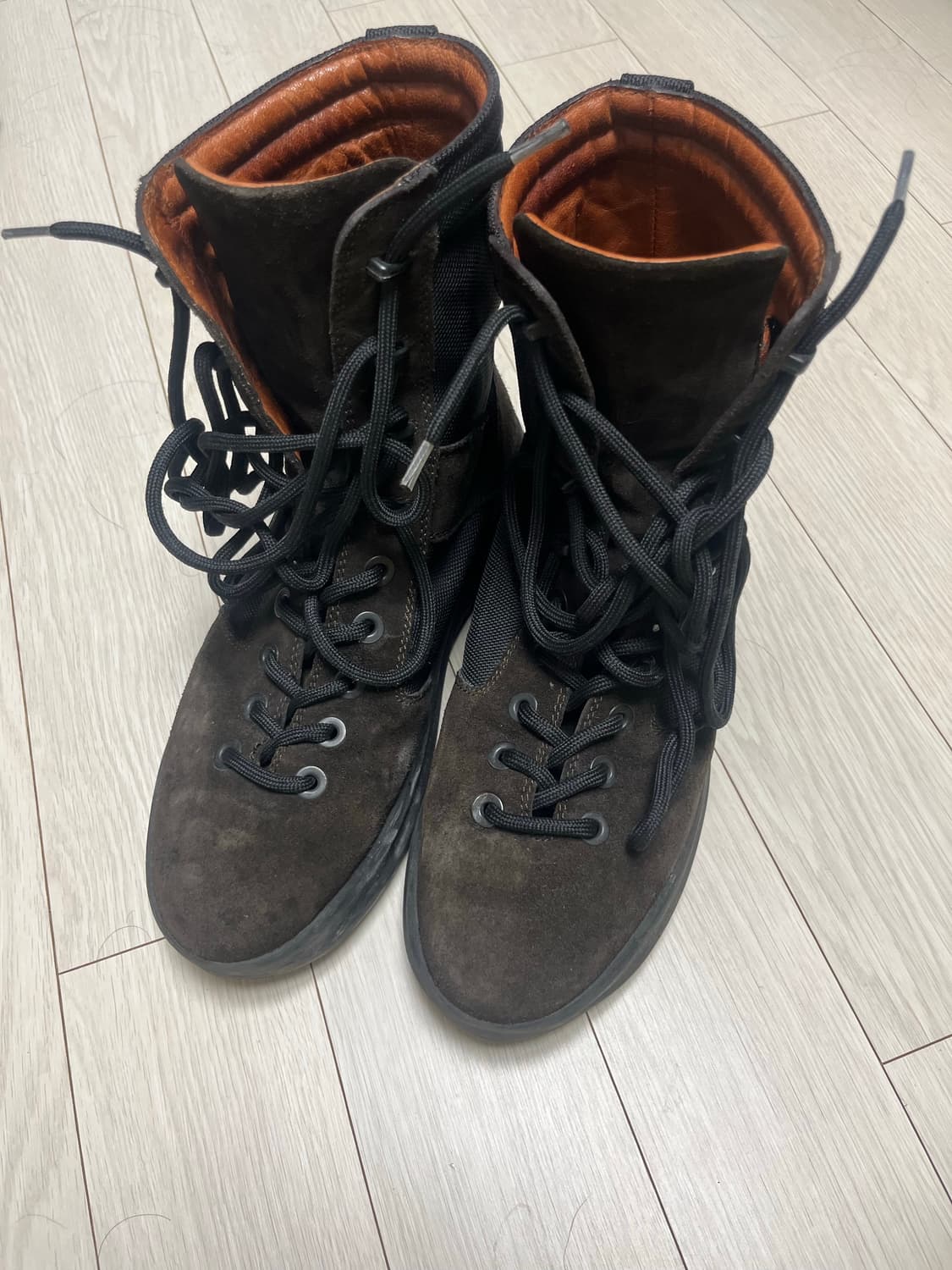 이지 시즌3 스웨이드워커 상품이미지1