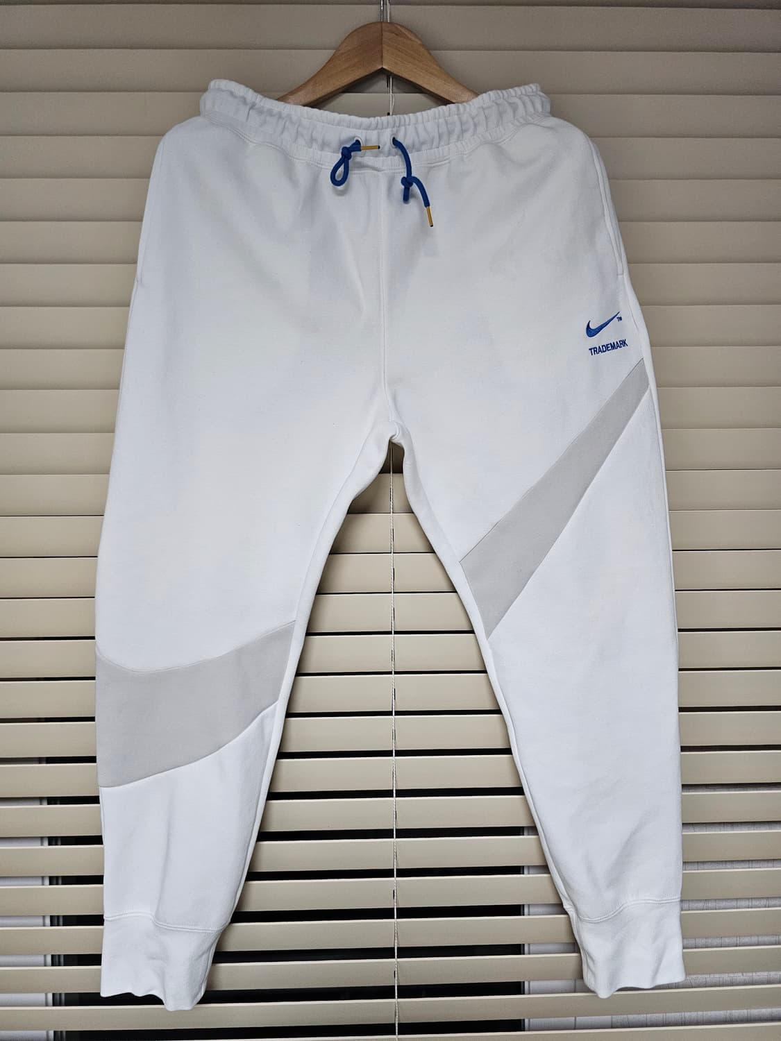 나이키 스우시 테크플리스 조거팬츠 L 상품이미지1