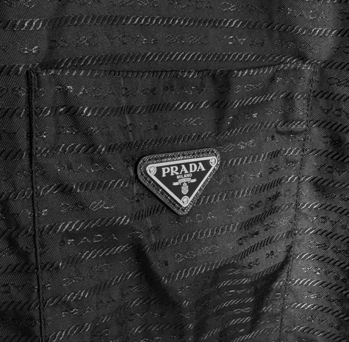 [M] 프라다 남성 리나일론 삼각로고 멀티로고 집업 반팔 셔츠 자켓 블랙 상품이미지6