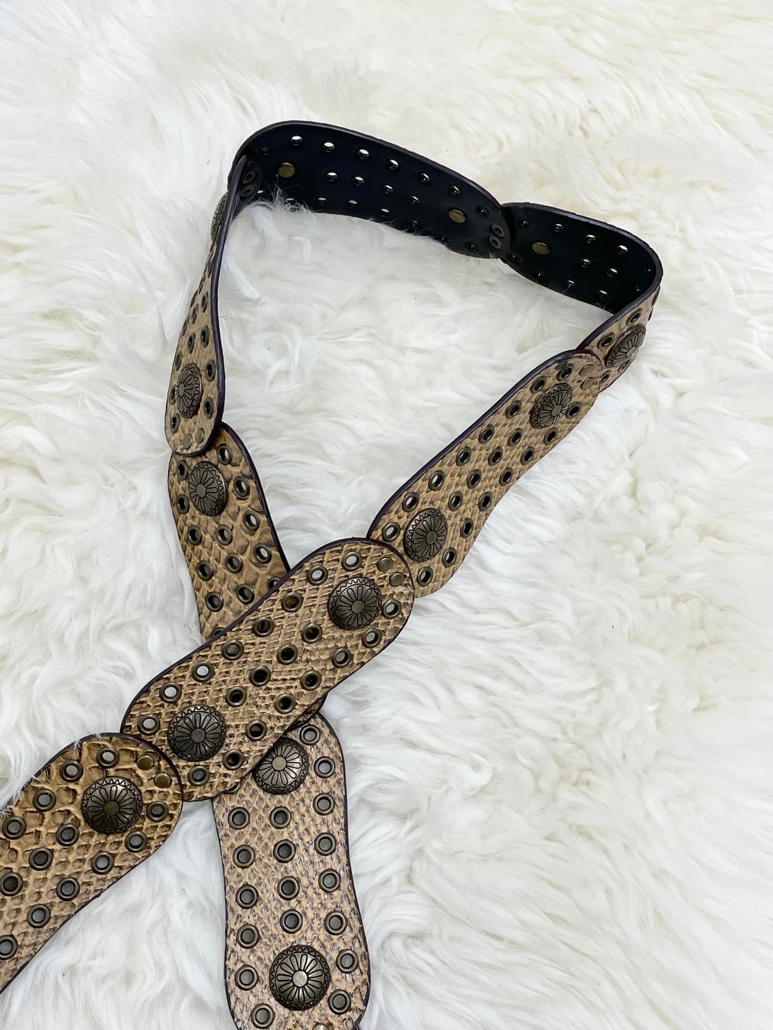 오리엔탈 스터드 펀칭 버클 벨트 상품이미지5