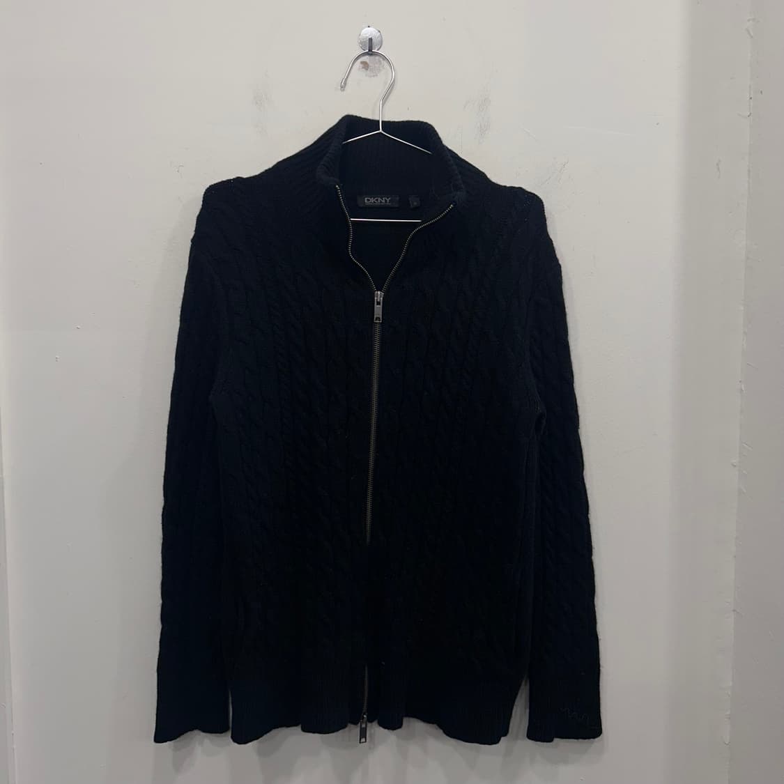 도나카란 뉴욕 램스울 꽈배기 니트집업 상품이미지2