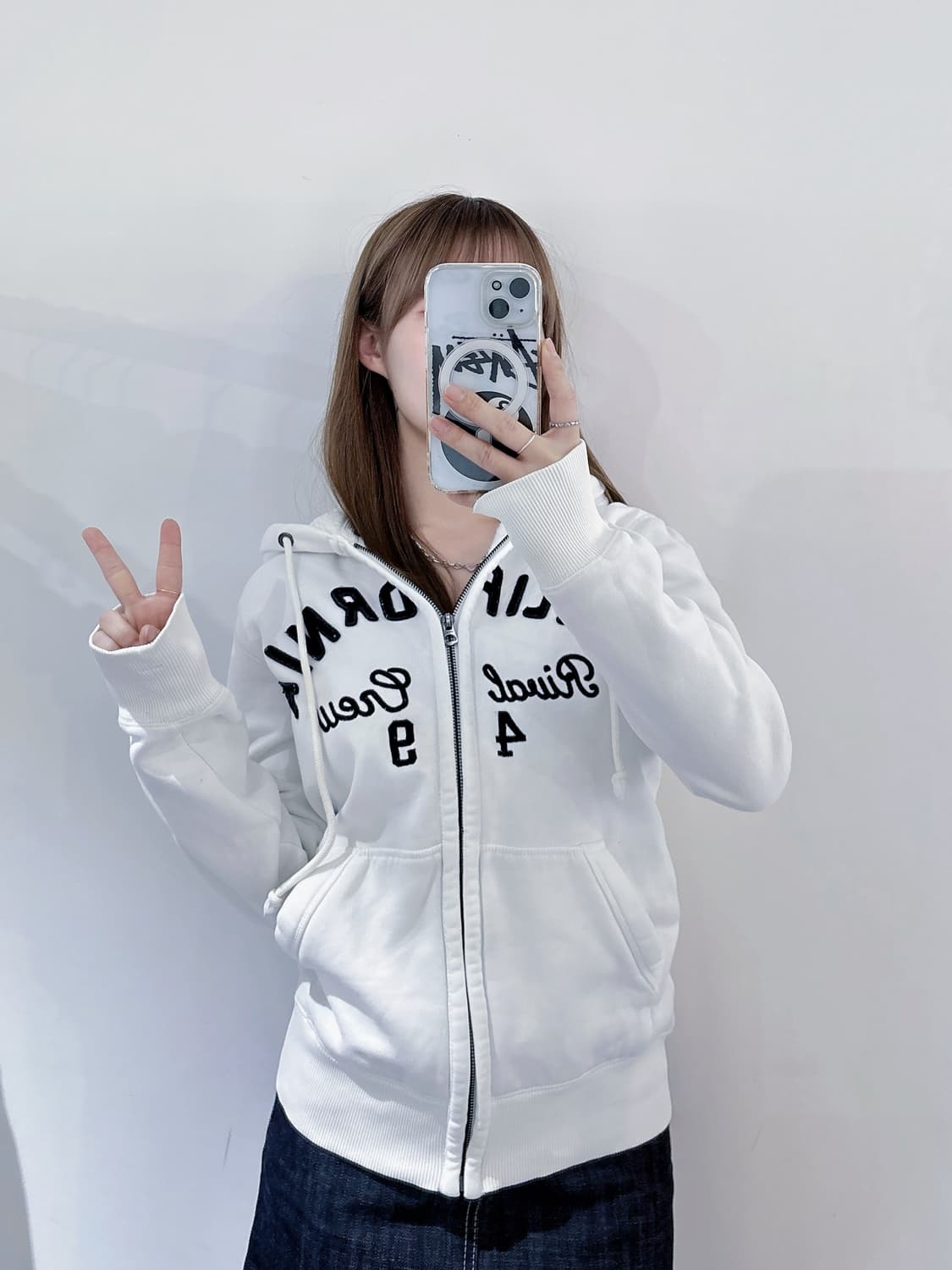 후아유 화이트 빅로고 후드집업 상품이미지1