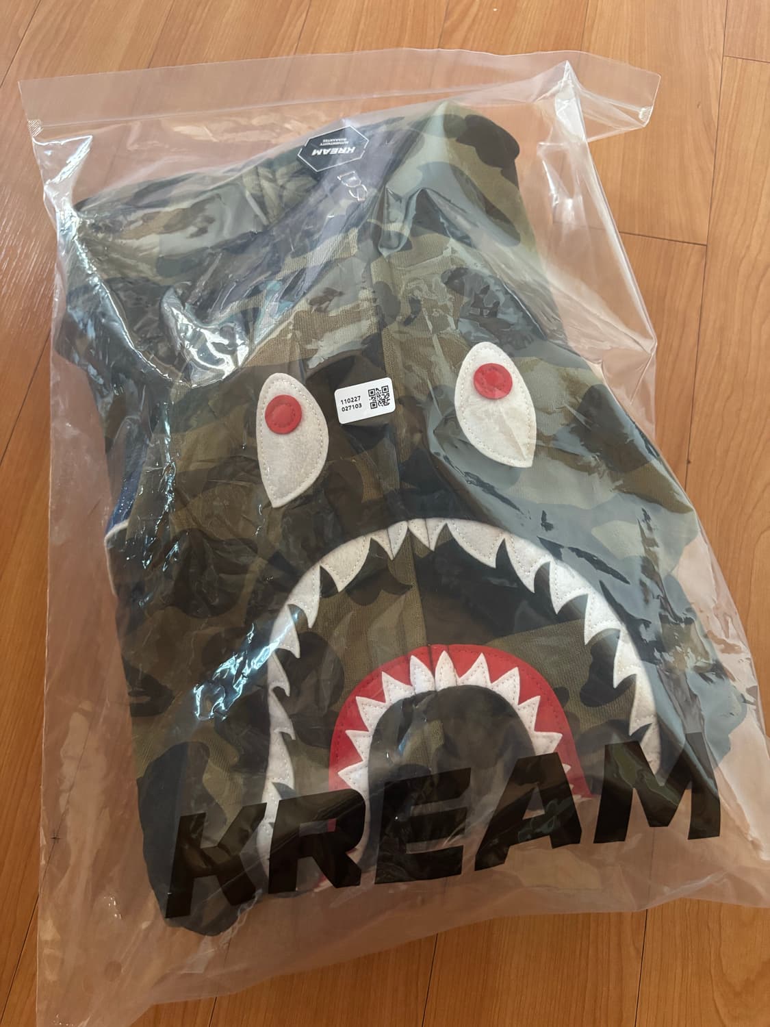 베이프 샤크후드 녹계 XL 상품이미지1