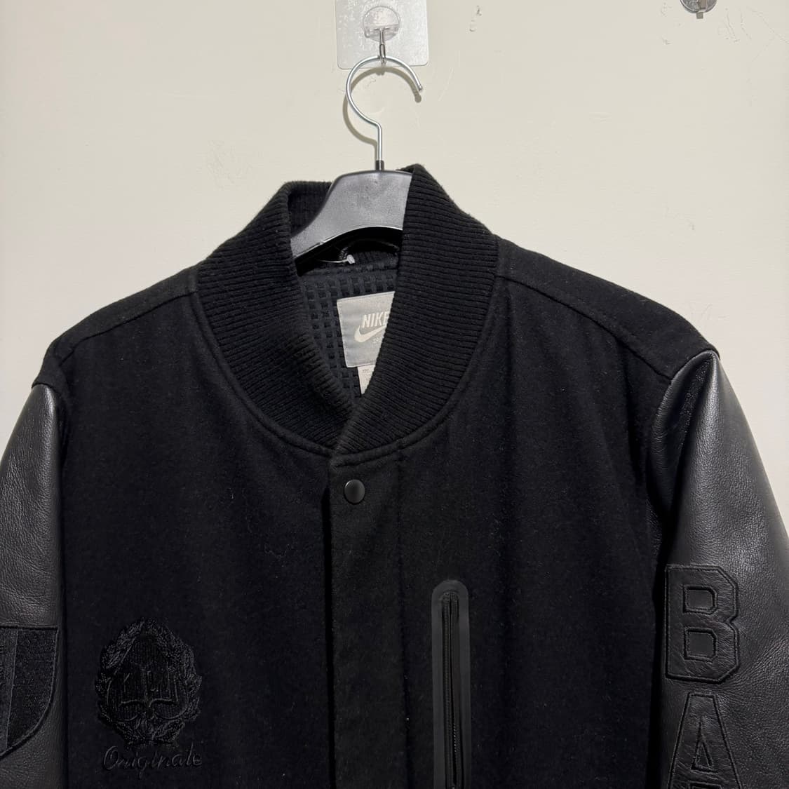 나이키 코비 디스트로이어 레더 바시티자켓 상품이미지2