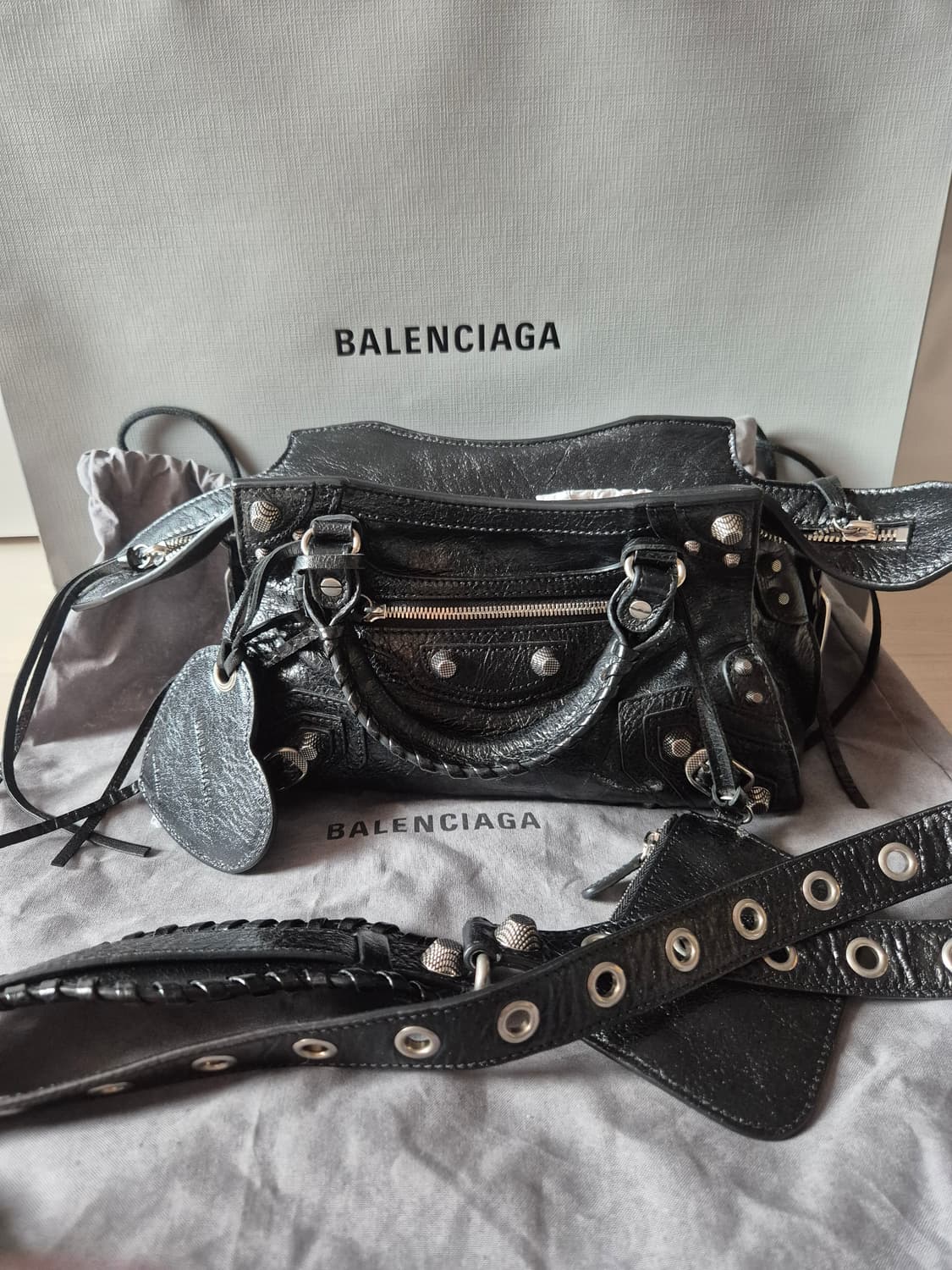 발렌시아가 네오카골 상품이미지1