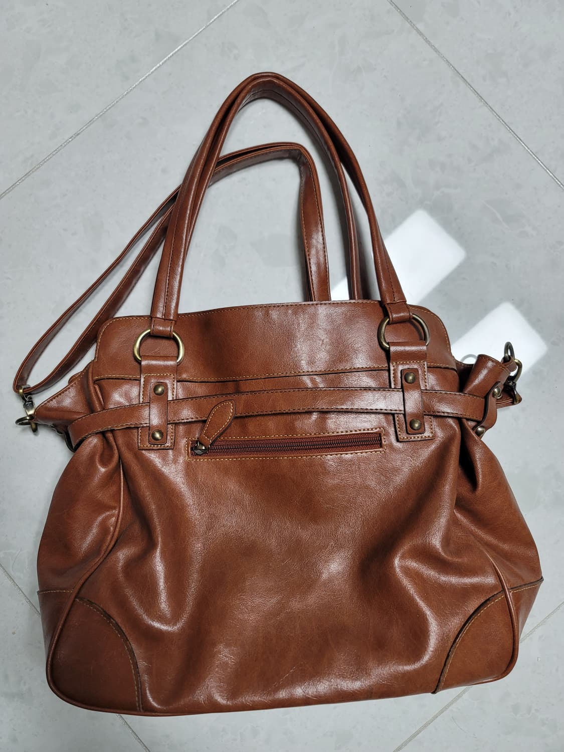 레노마 브라운 천연가죽 숄더백 상태극상

새제품급 상품이미지2