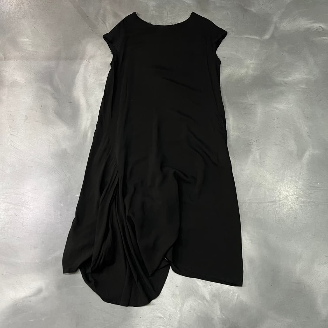  요지야마모토 슬리브리스 드레스 y14715 상품이미지1