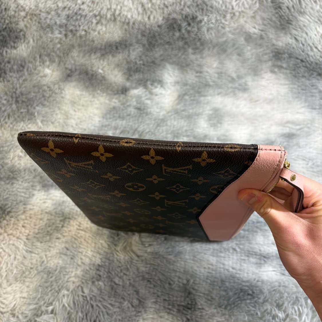 루이비통 모노그램 로즈 데일리 파우치 상품이미지6