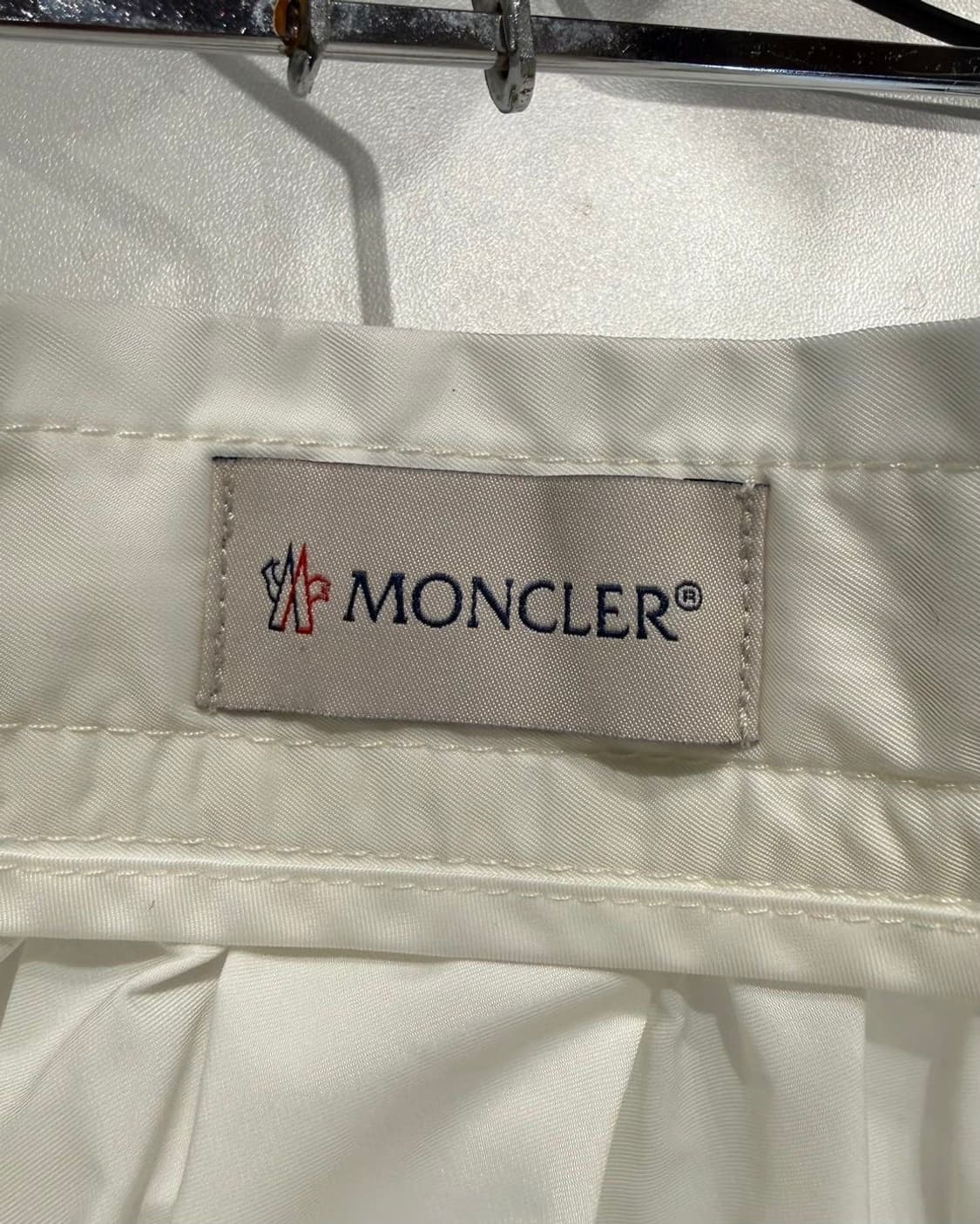 몽클레르 화이트 벨티드 플레어 스커트  상품이미지9