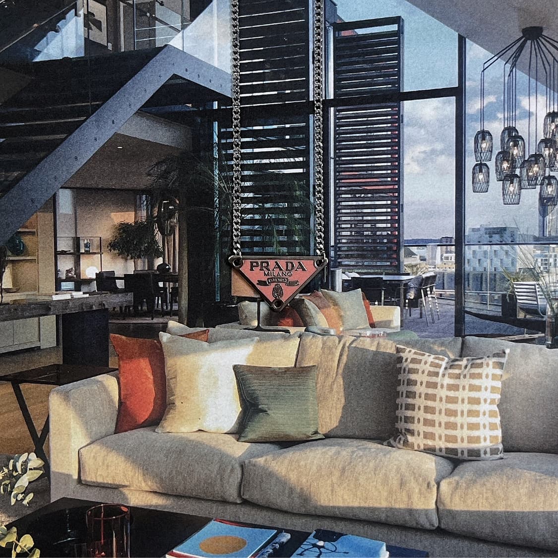 프라다 리틀 트라이앵글 플레이트 양고리 실버 목걸이 상품이미지1