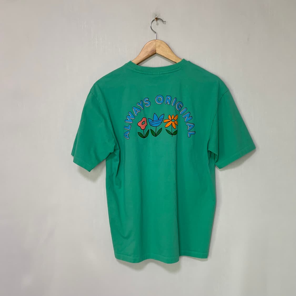 아디다스 민트 백 프린팅 반팔 티셔츠 빈티지 남성 XS 남녀공용 상품이미지3