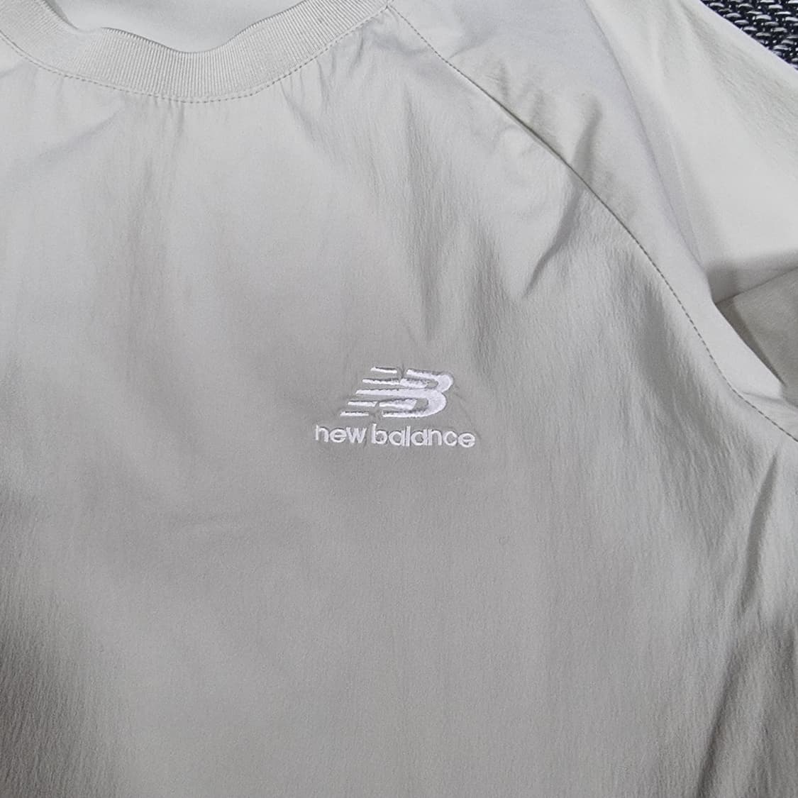 뉴발란스 베이지 아노락 트레이닝 상품이미지4