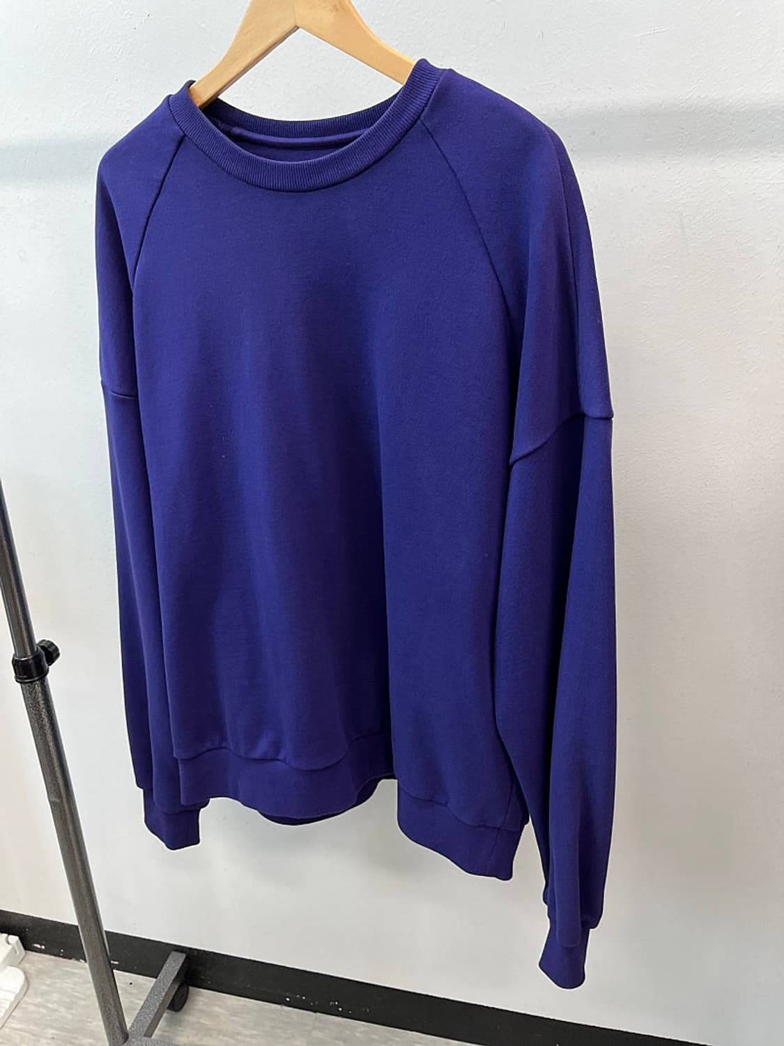 105) 준지x아딜 코뿔소 오버 맨투맨  상품이미지2