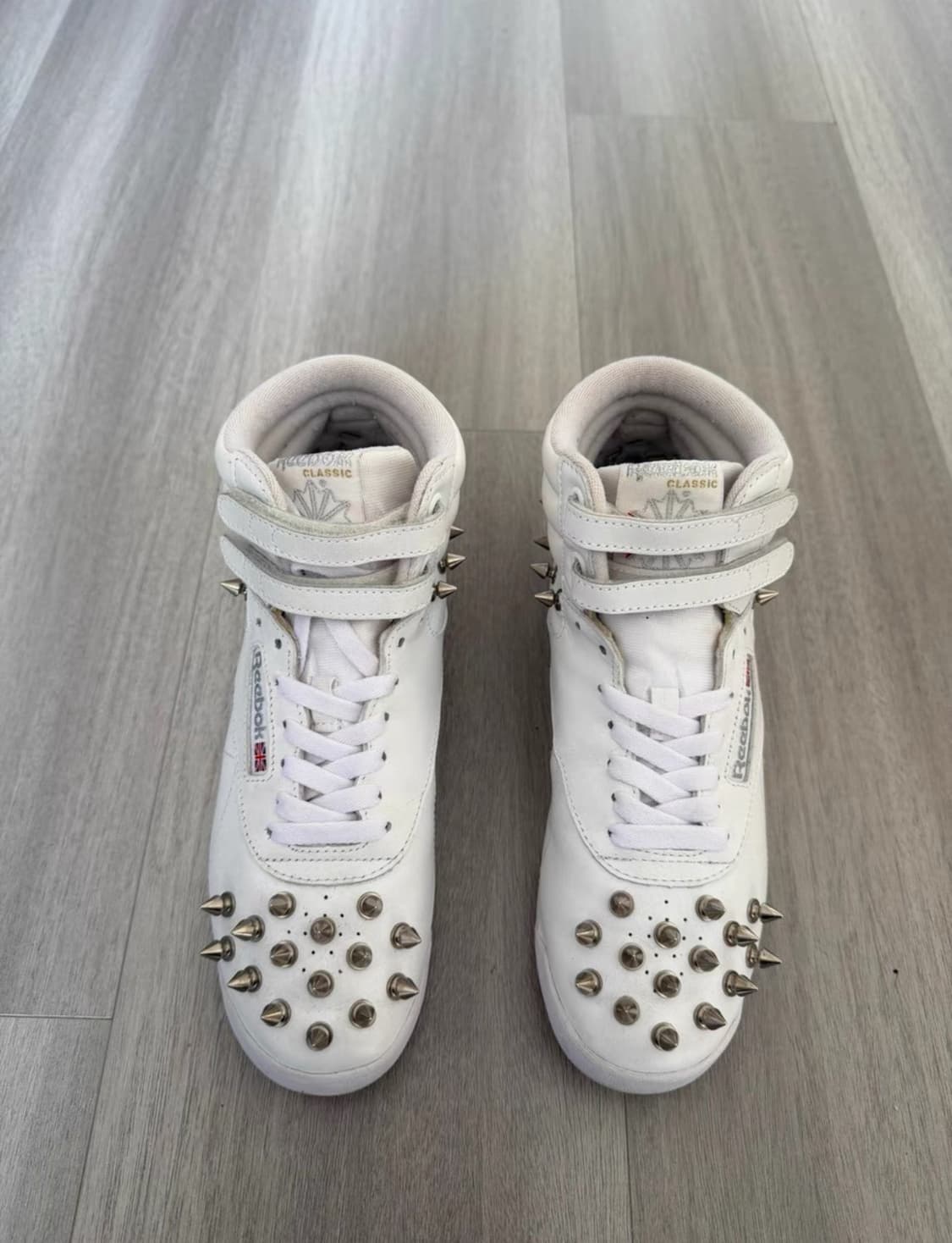 준야와타나베 꼼데 x 리복 클래식 하이 상품이미지2