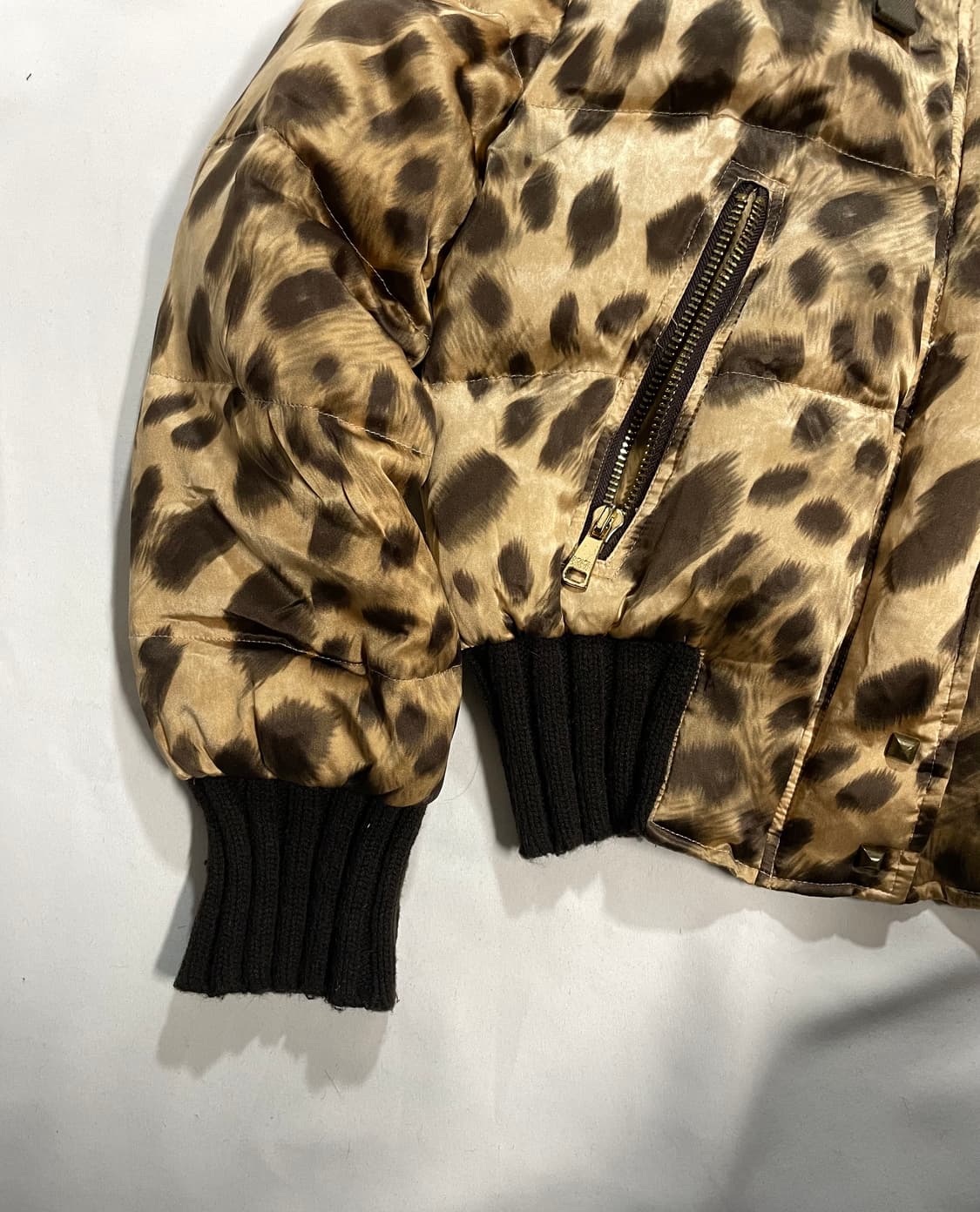 n2b 모티브 울프죠 퍼 후드 패딩 봄버 상품이미지6