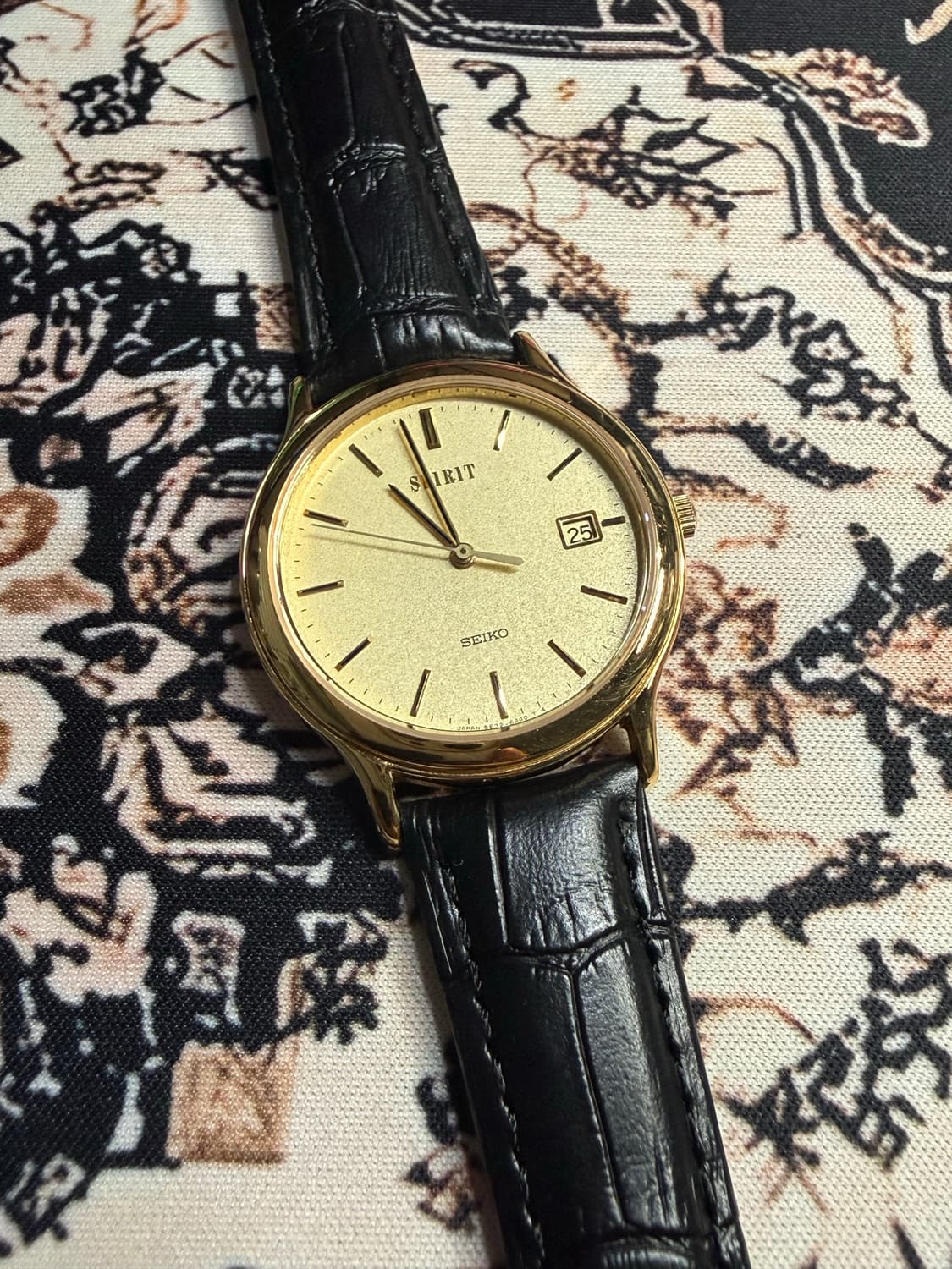 SEIKO 빈티지 쿼츠 시계 상품이미지1