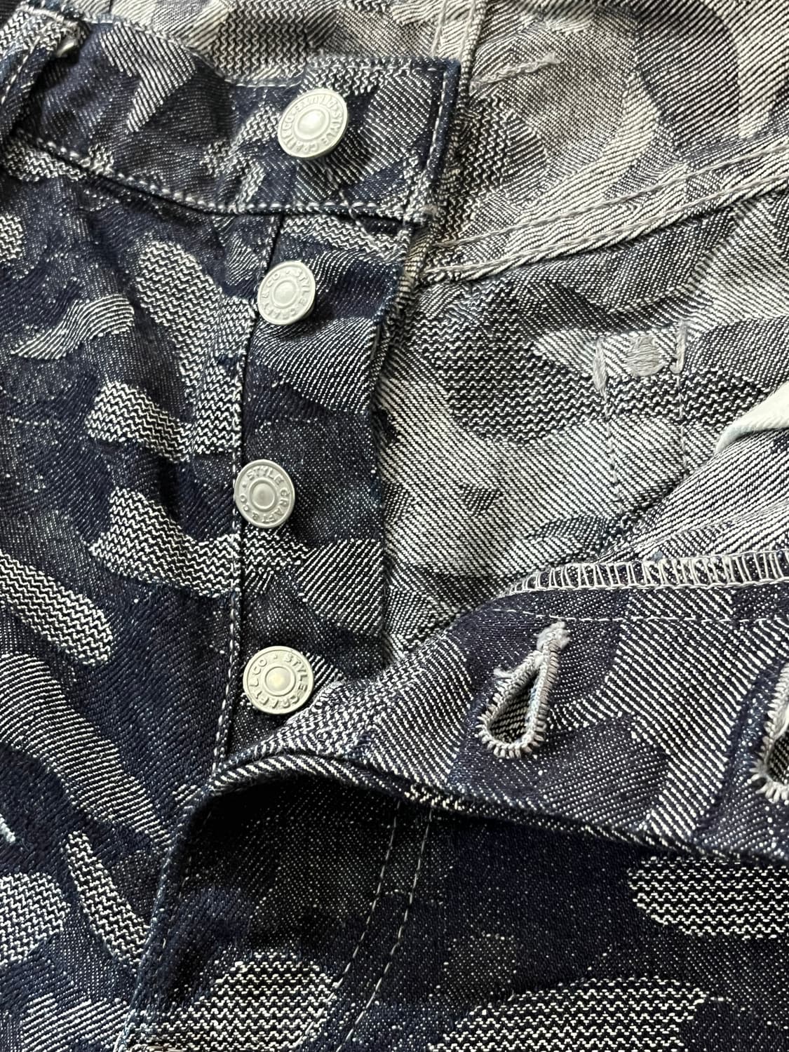 EVISU CAMOUFLAGE DENIM SHORTS 상품이미지7