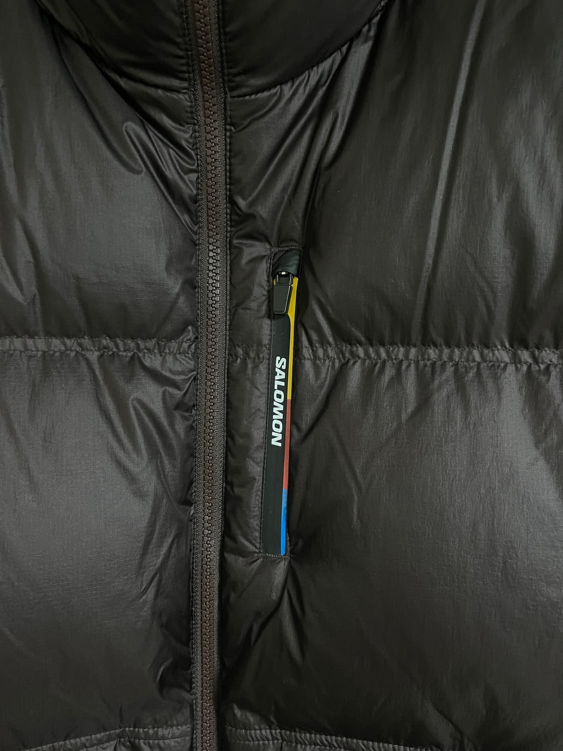 25FW 살로몬 컨투어 패딩  초콜렛 XL 상품이미지2