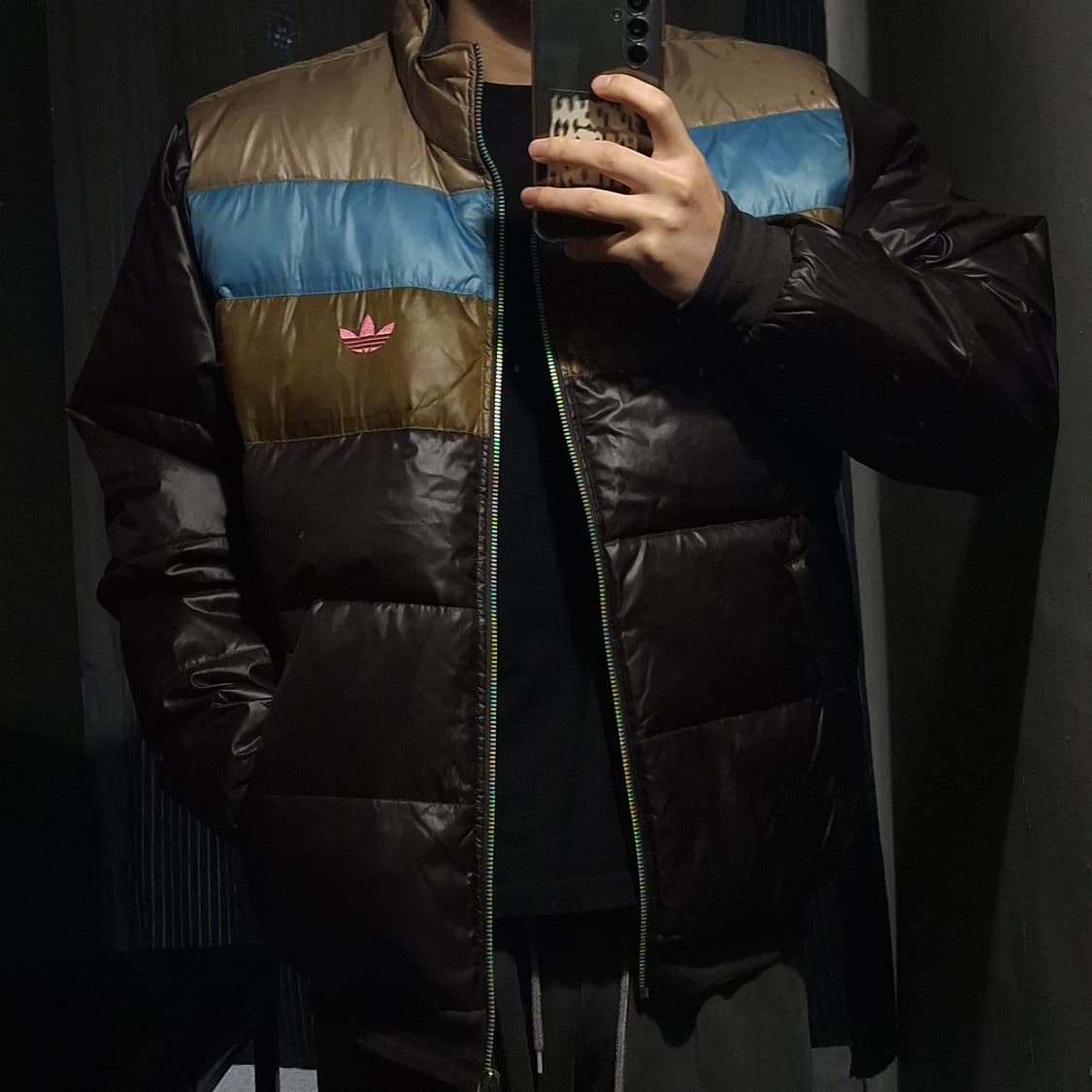 아디다스 00s 블랙 베이지 스카이블루 카키 배색 유광 오리털 패딩 점퍼 상품이미지10