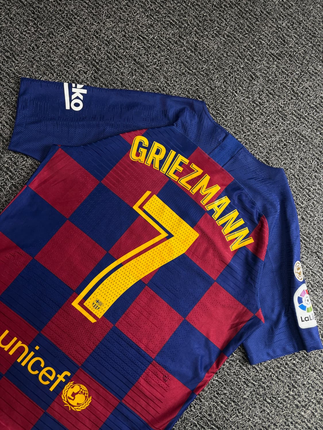 나이키fc 바르셀로나 그리즈만 풋볼 저지 4177 상품이미지6