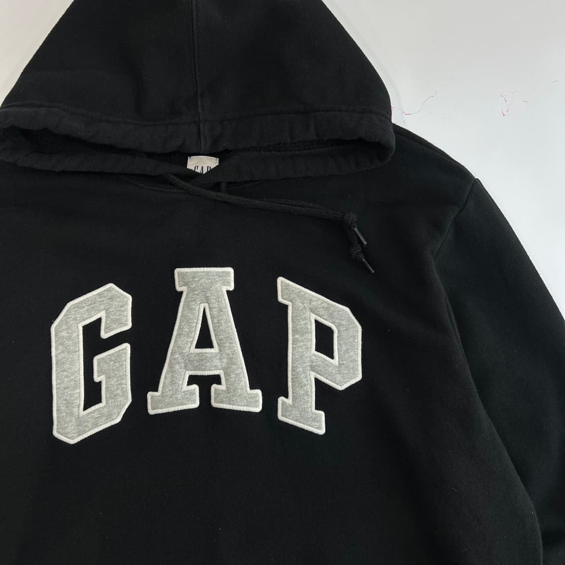 GAP 갭 그레이로고 블랙 후드티 상품이미지4