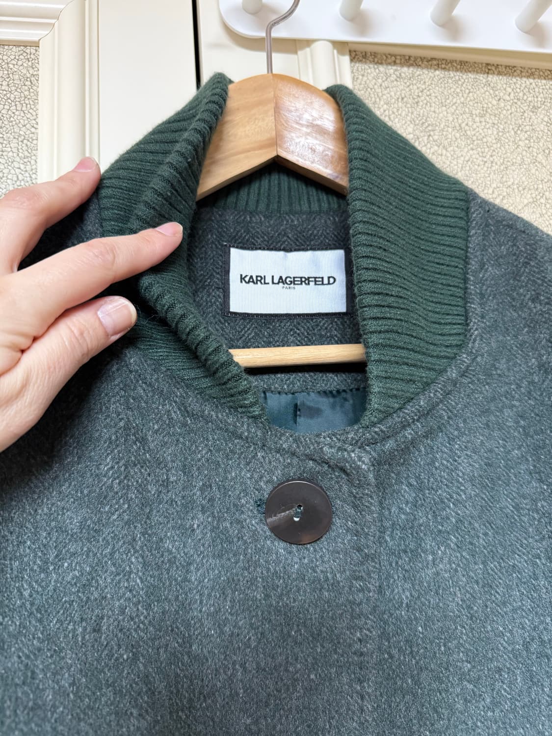 칼라거펠트 봄버 코트 상품이미지3