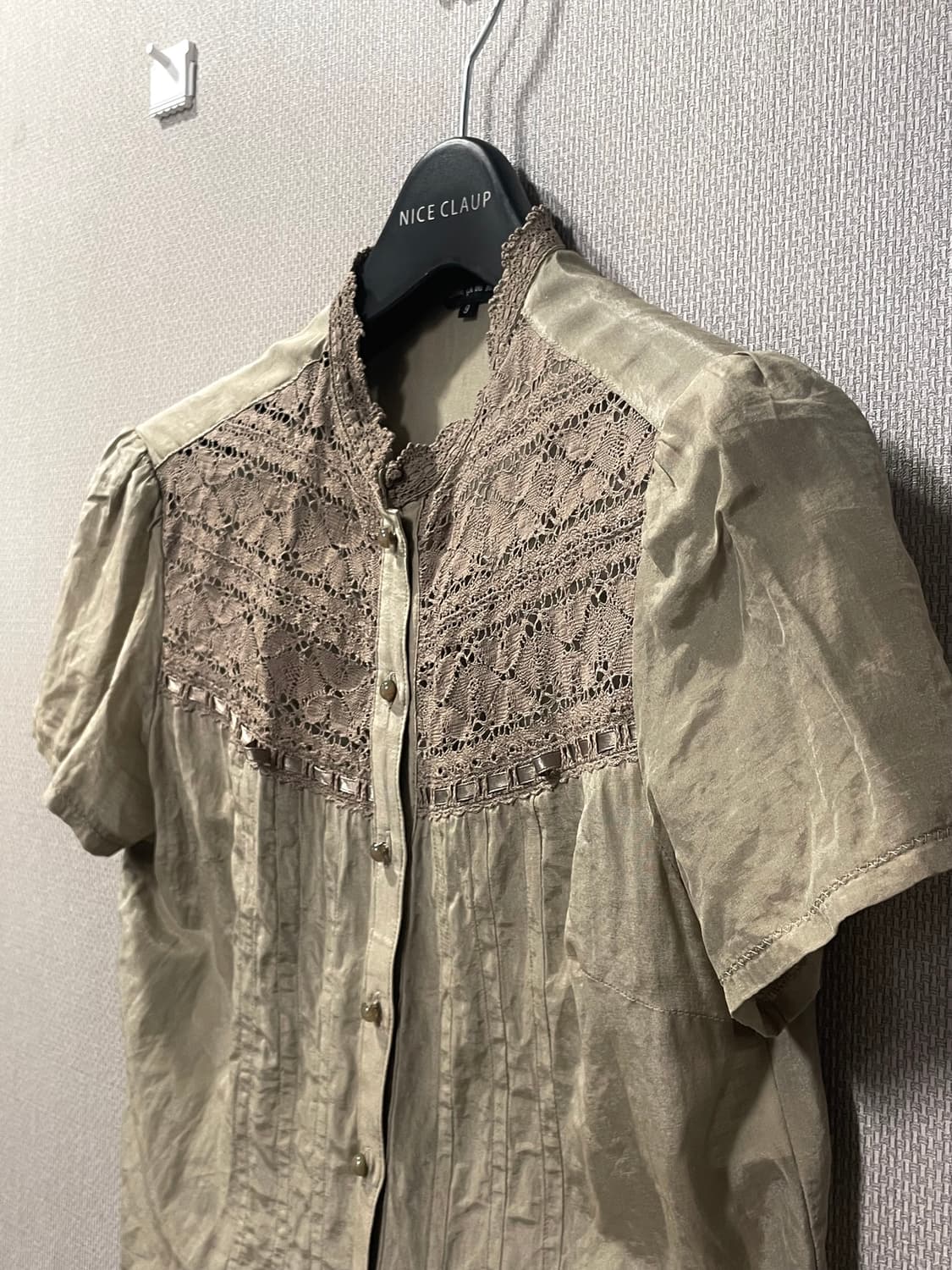 러블리 베이지 블라우스 상품이미지3