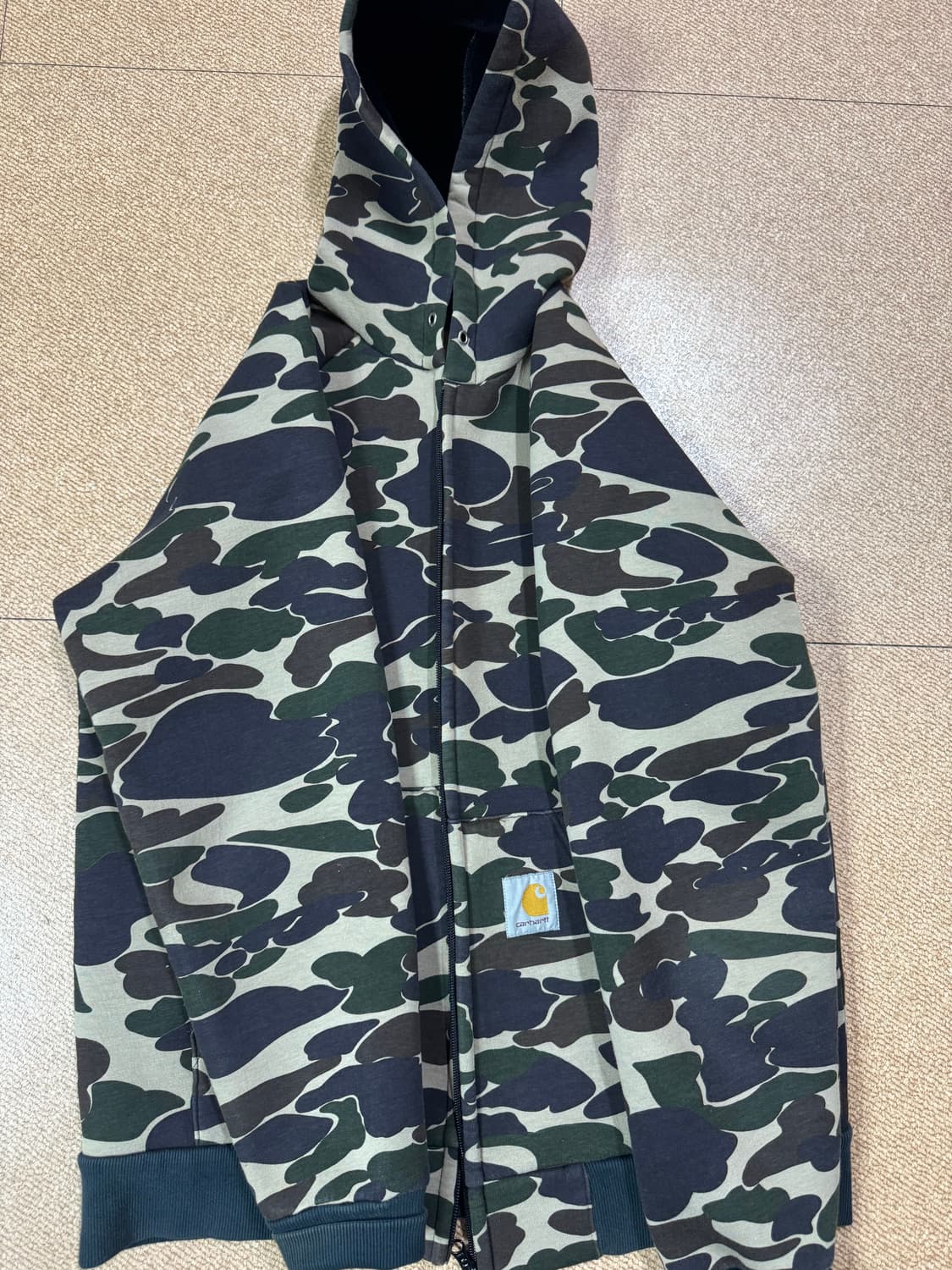 칼하트 카모 후드집업 상품이미지1
