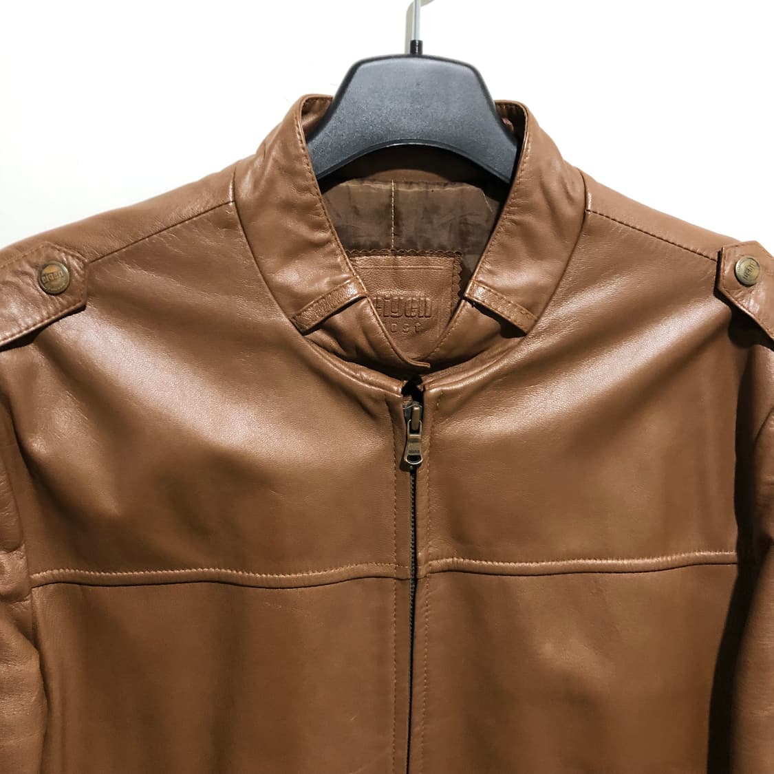 견장 트랙 가죽자켓 상품이미지2