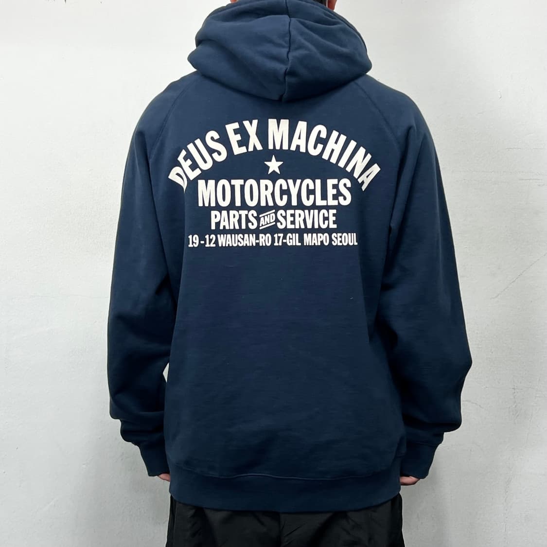 데우스 엑스 마키나 오버사이즈 서울 엔트러사이트 후디 상품이미지4