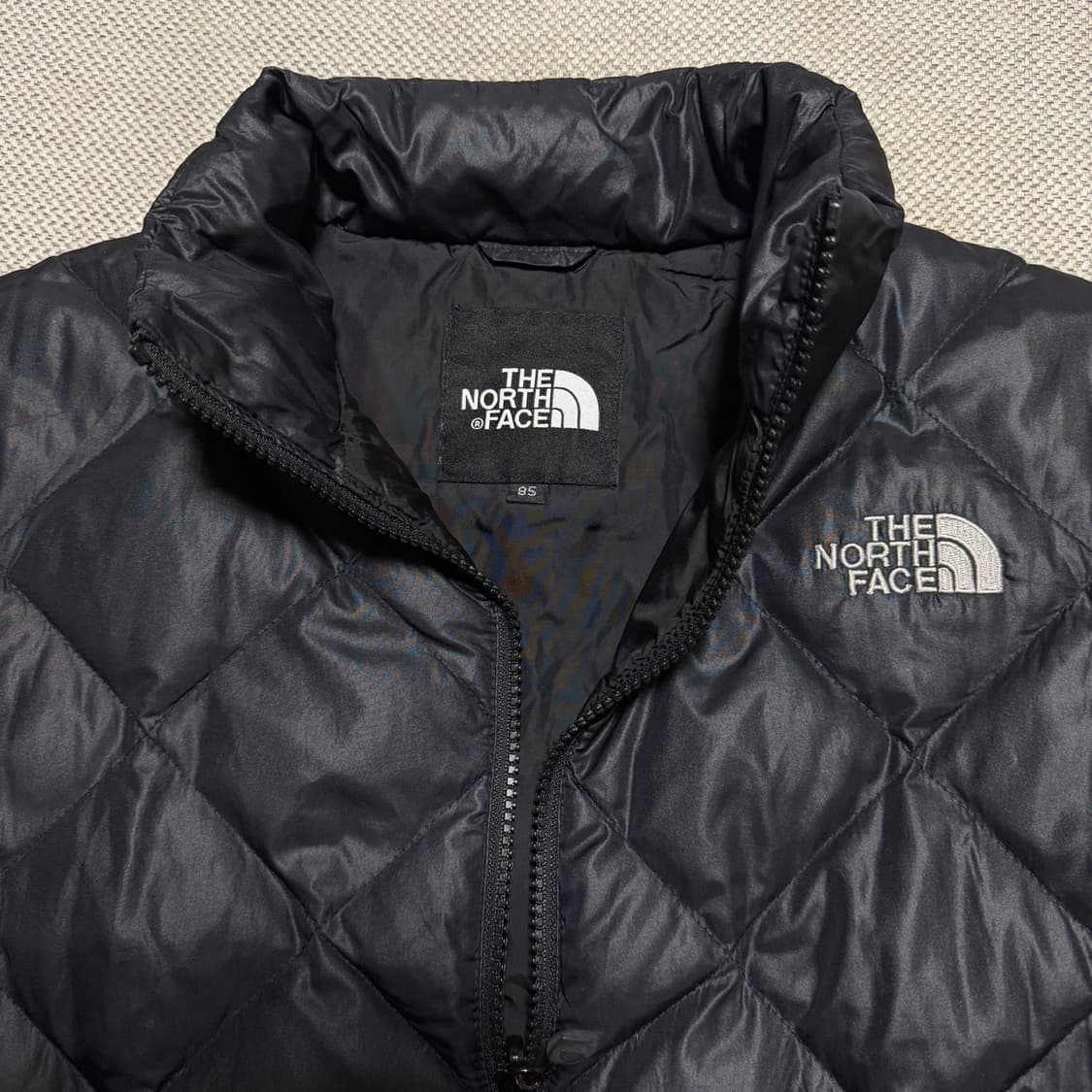 노스페이스 다이아몬드 퀄팅 600 경량패딩 상품이미지2