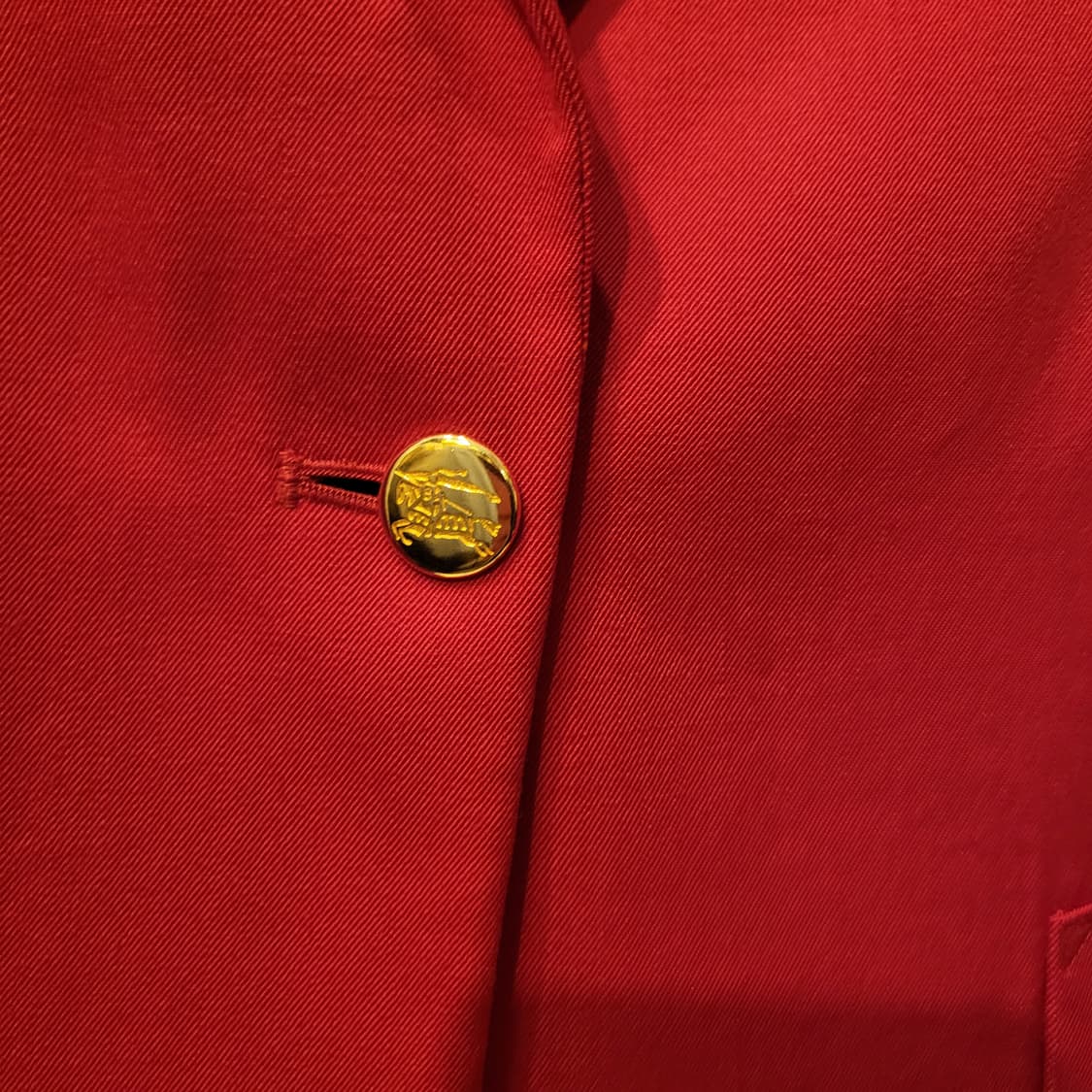 버버리 레드 금장 로고 블레이저 자켓 상품이미지3