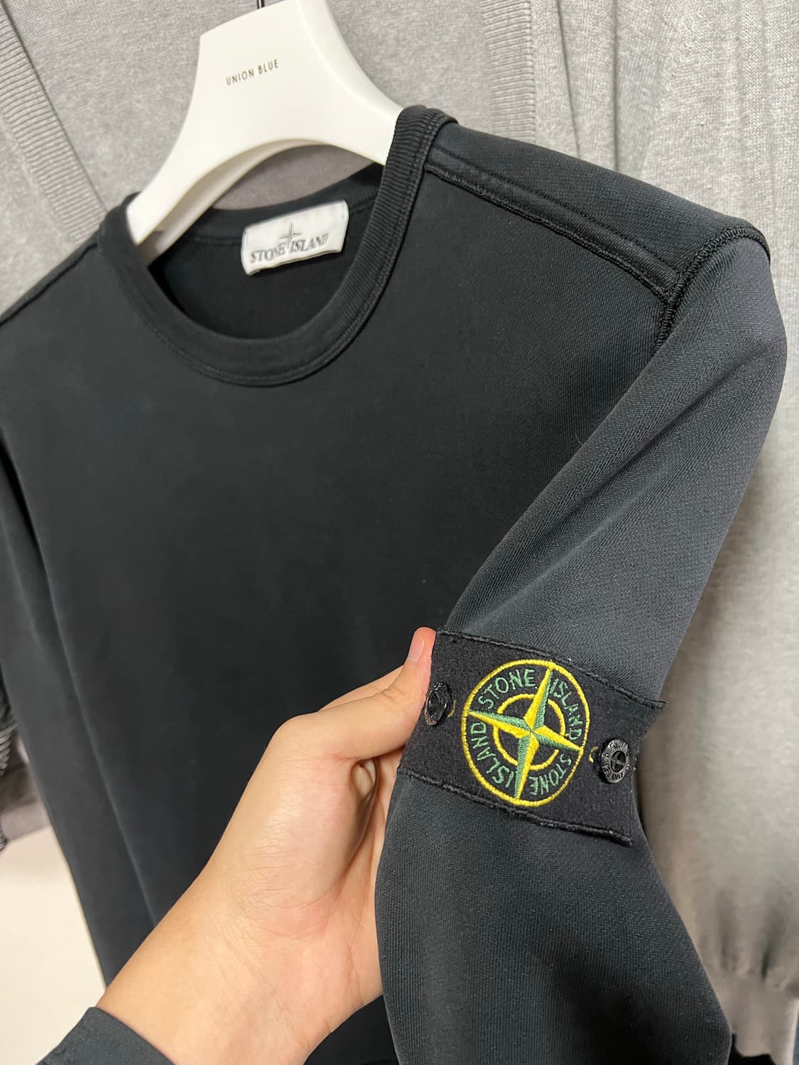 스톤아일랜드 맨투맨 블랙 상품이미지2