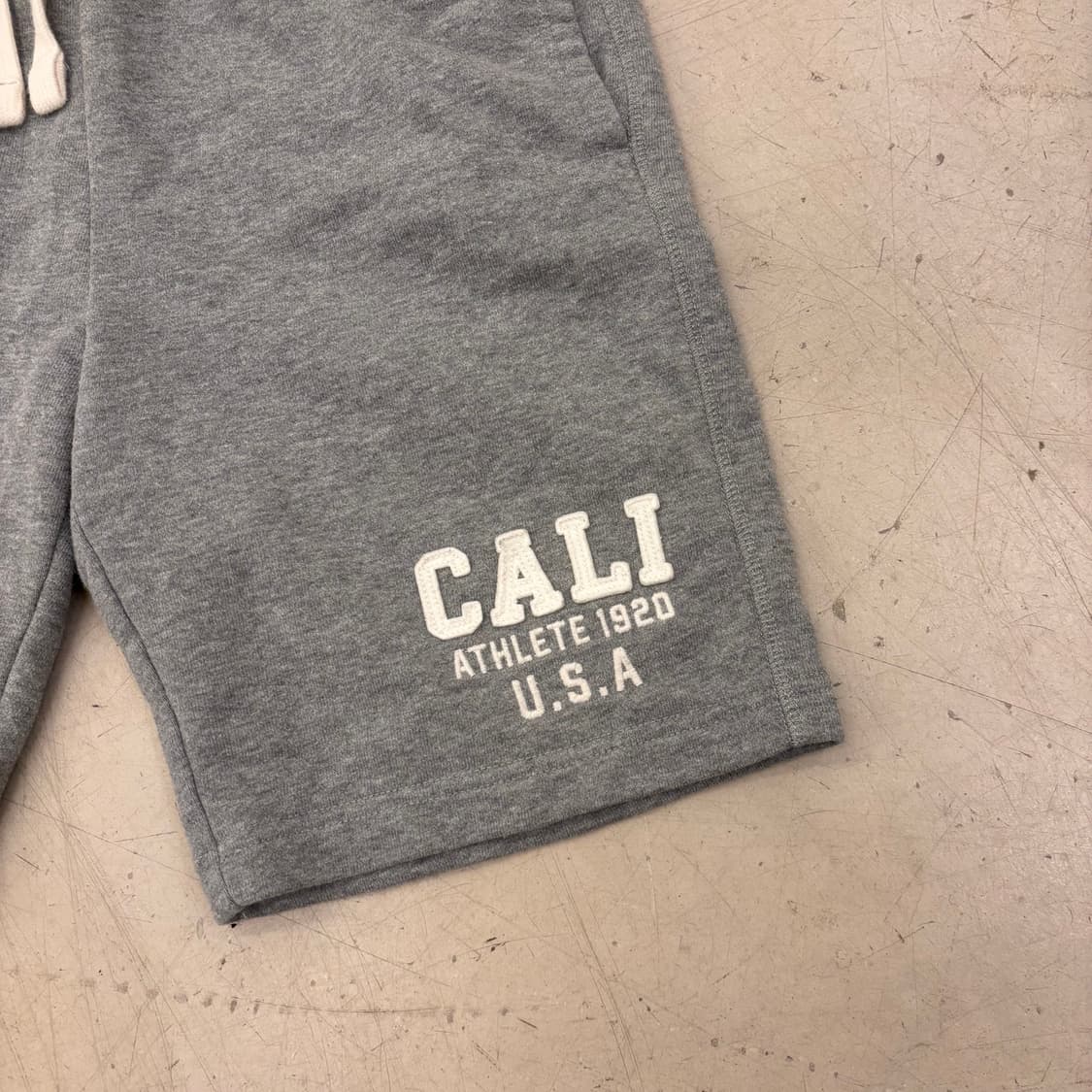 캘리포니아 후아유 그레이 반바지 상품이미지2