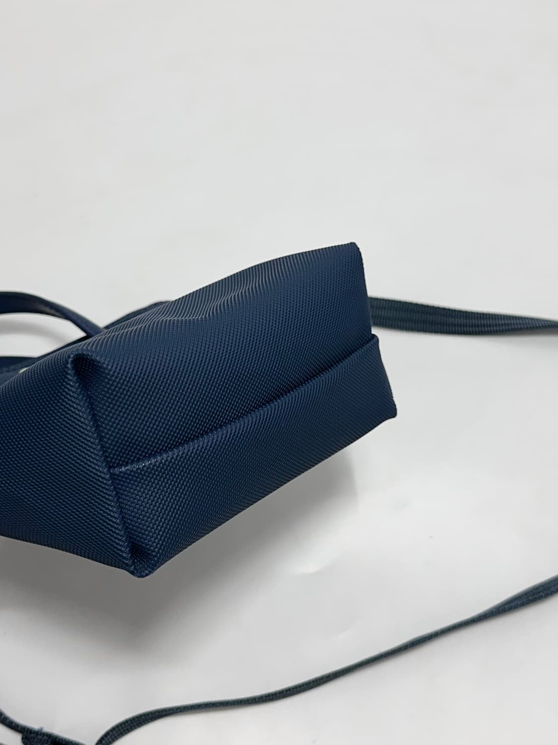 라코스테 토트 미니 크로스백 상품이미지6