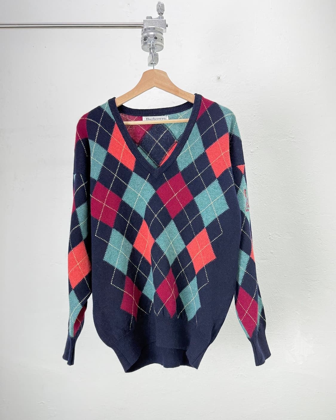 버버리 90s 아가일 브이넥 램스울 니트 스웨터 상품이미지1