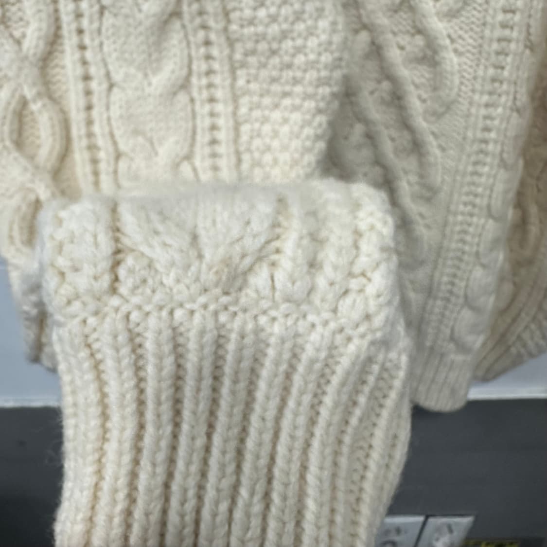 프릭스스토어 헤비웨스트 아란 스웨터 상품이미지7