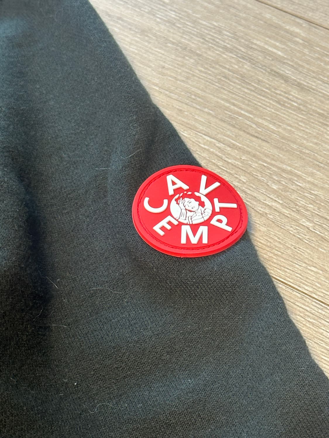 (L) 카브엠트 2023 스웻셔츠 맨투맨 블랙 상품이미지2