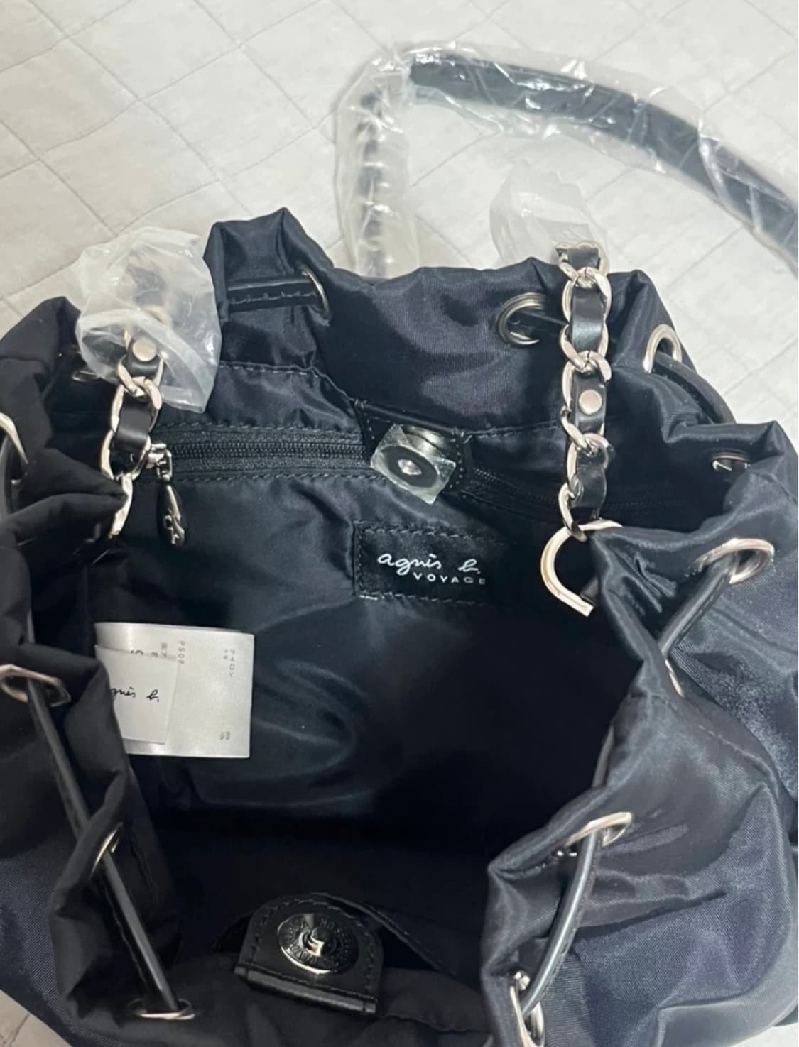 [새상품] 아네스베 agnesb 소가죽 체인 버킷백 블랙 상품이미지4