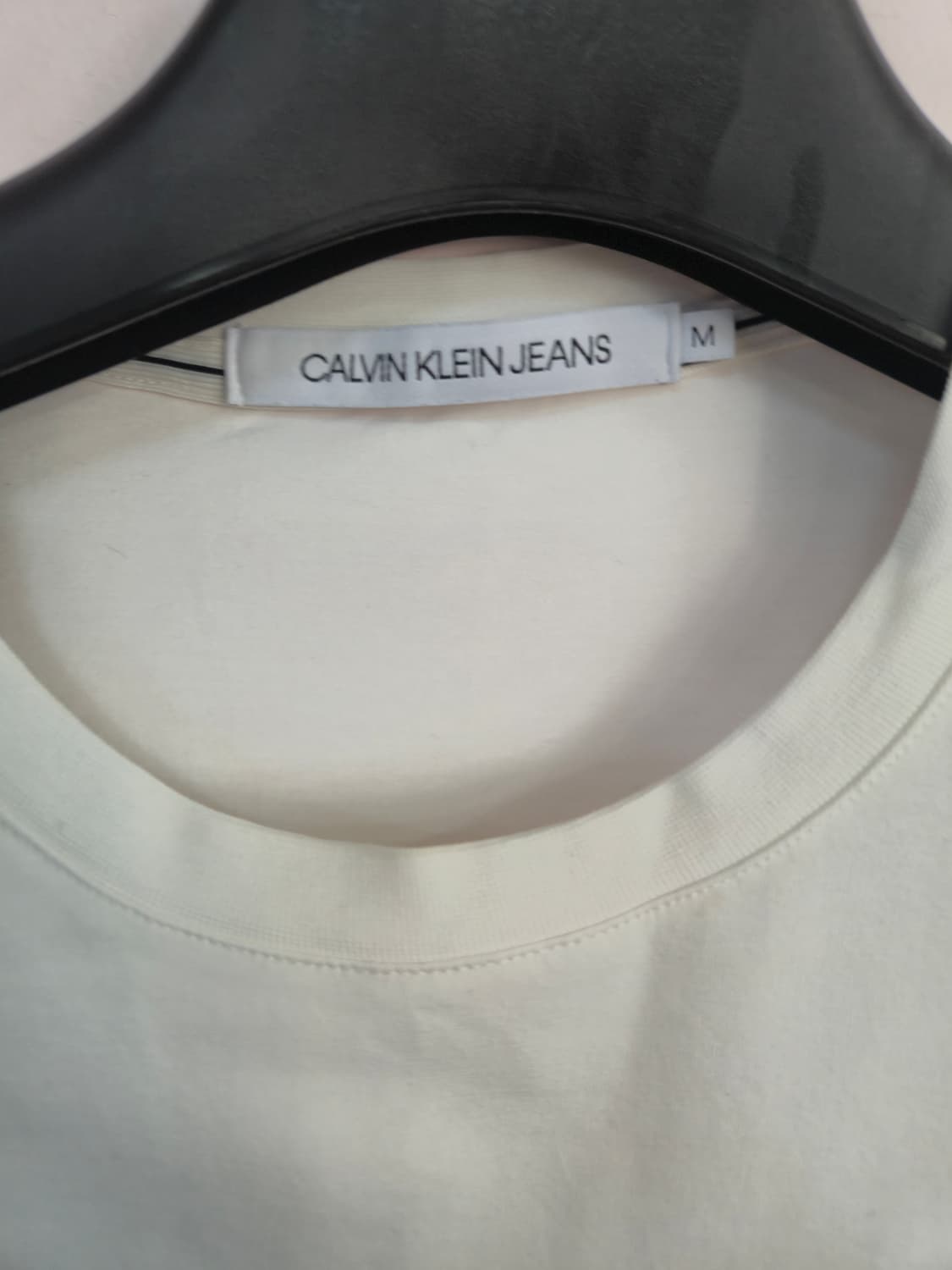 캘빈클라인 화이트 CK 로고 긴팔 티셔츠 상품이미지4